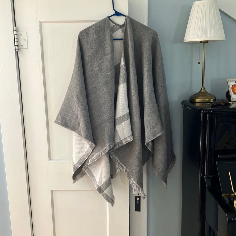 Banana Republic poncho